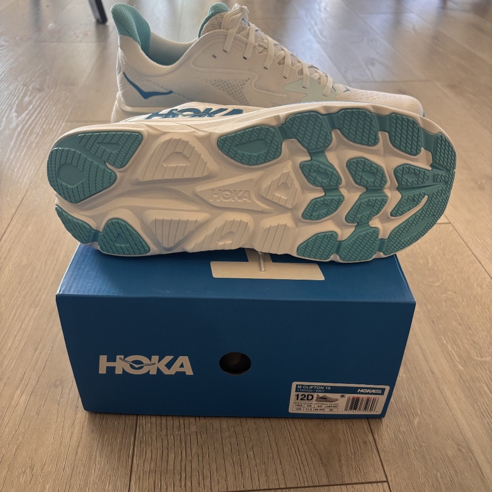 NEW HOKA CLIFTON 10 Mens size 12 - Picture 2 of 3